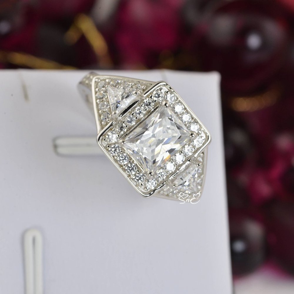 NEW 925 STERLING SILVER RADIANT ENGAGEMENT RING 7 - Picture 3 of 6